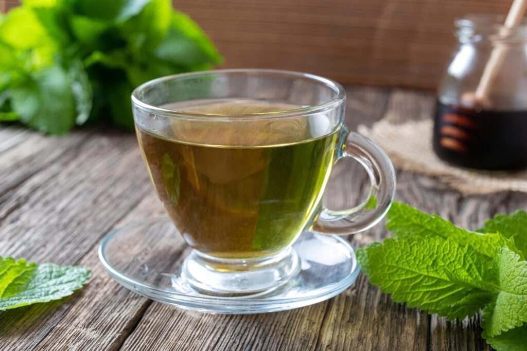 Lemon balm tea helps relieve symptoms of stress and promote a balanced nervous system. 